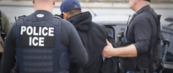 LA ADMINISTRACIÓN DE TRUMP USA LA IA PARA REFORZAR LA APLICACIÓN DE LEYES MIGRATORIAS