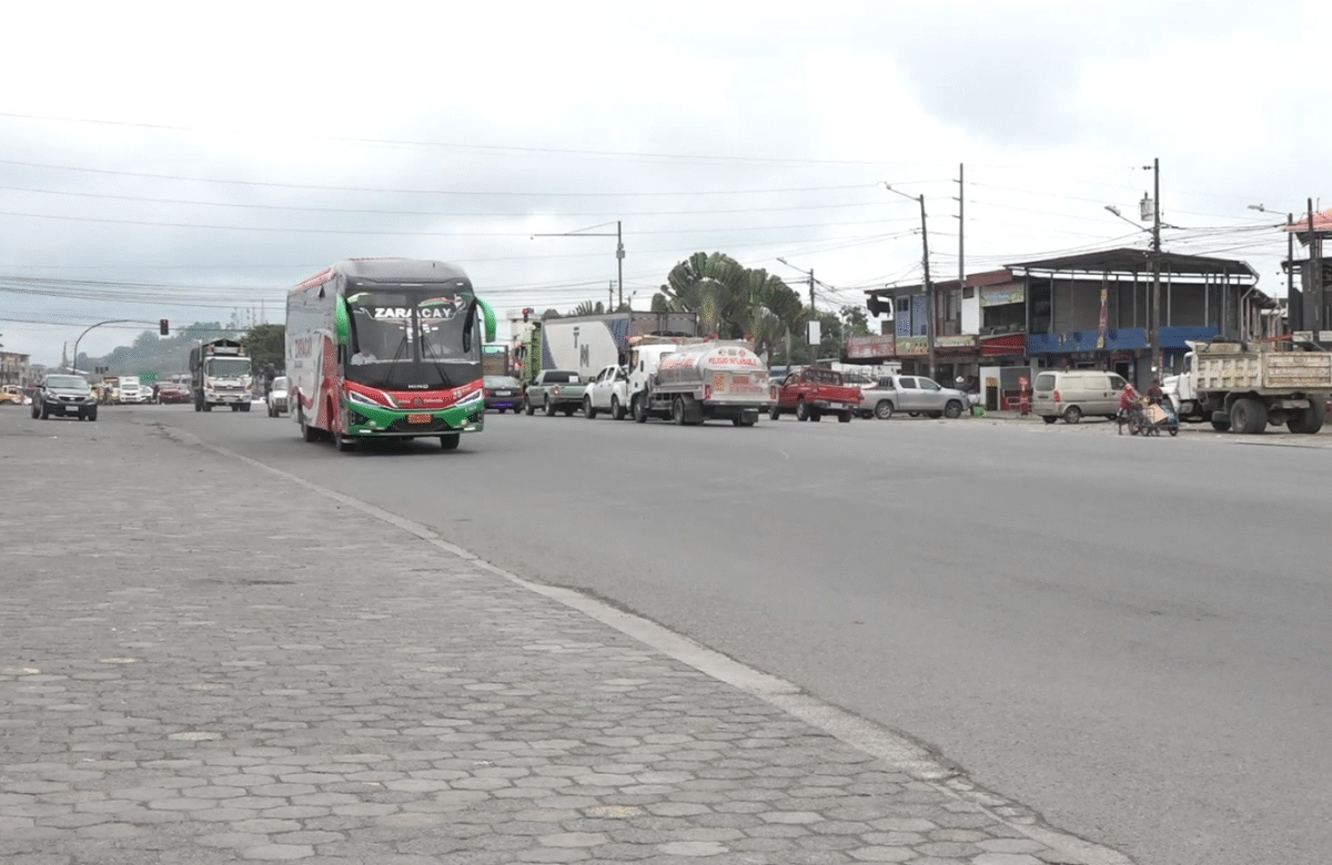 TRANSPORTISTAS DE SANTO DOMINGO DESCARTAN PARALIZACIÓN PESE A LA INSEGURIDAD