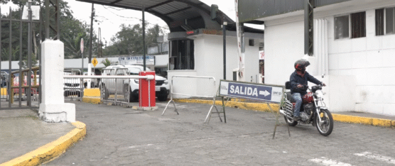 CAMBIO DE SENTIDO EN LA ARTURO LINCE GENERA CONFUSIÓN Y ACCIDENTES