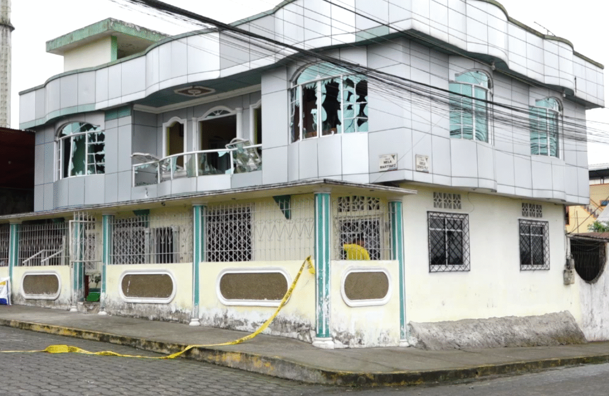 HOMBRE MUERE EN ATAQUE CON EXPLOSIVOS EN EL SECTOR SANTA MARTHA DE SANTO DOMINGO