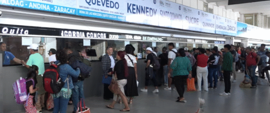 TRANSPORTISTAS INTENTARON SUBIR EL PASAJE