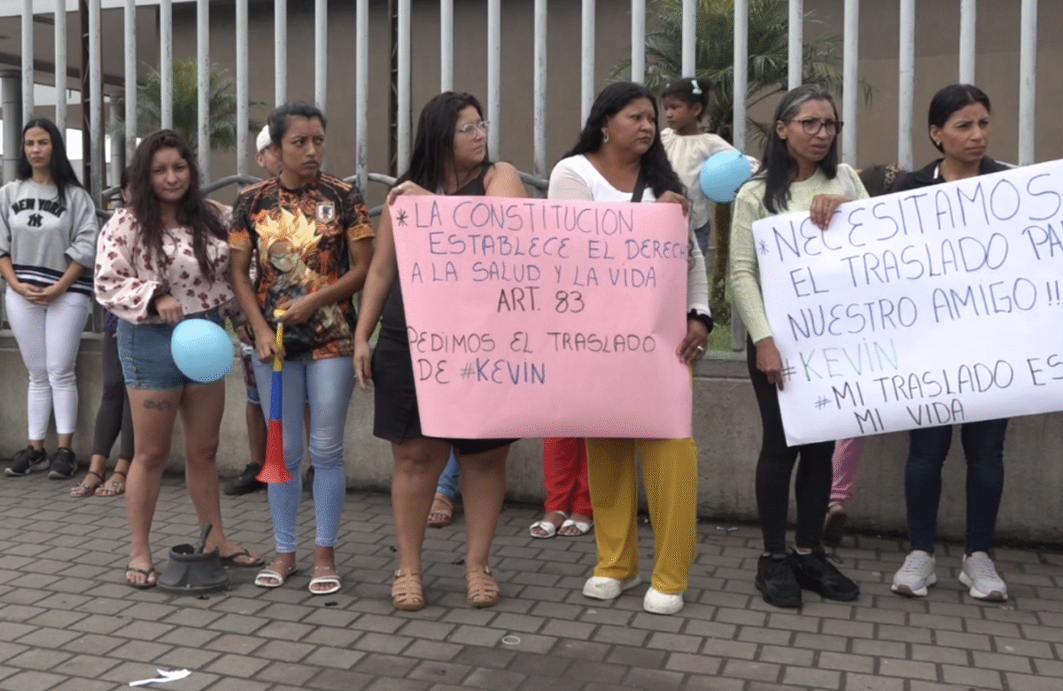FAMILIARES DE KEVIN YASÁN MARCHAN Y PIDEN SU TRASLADO URGENTE