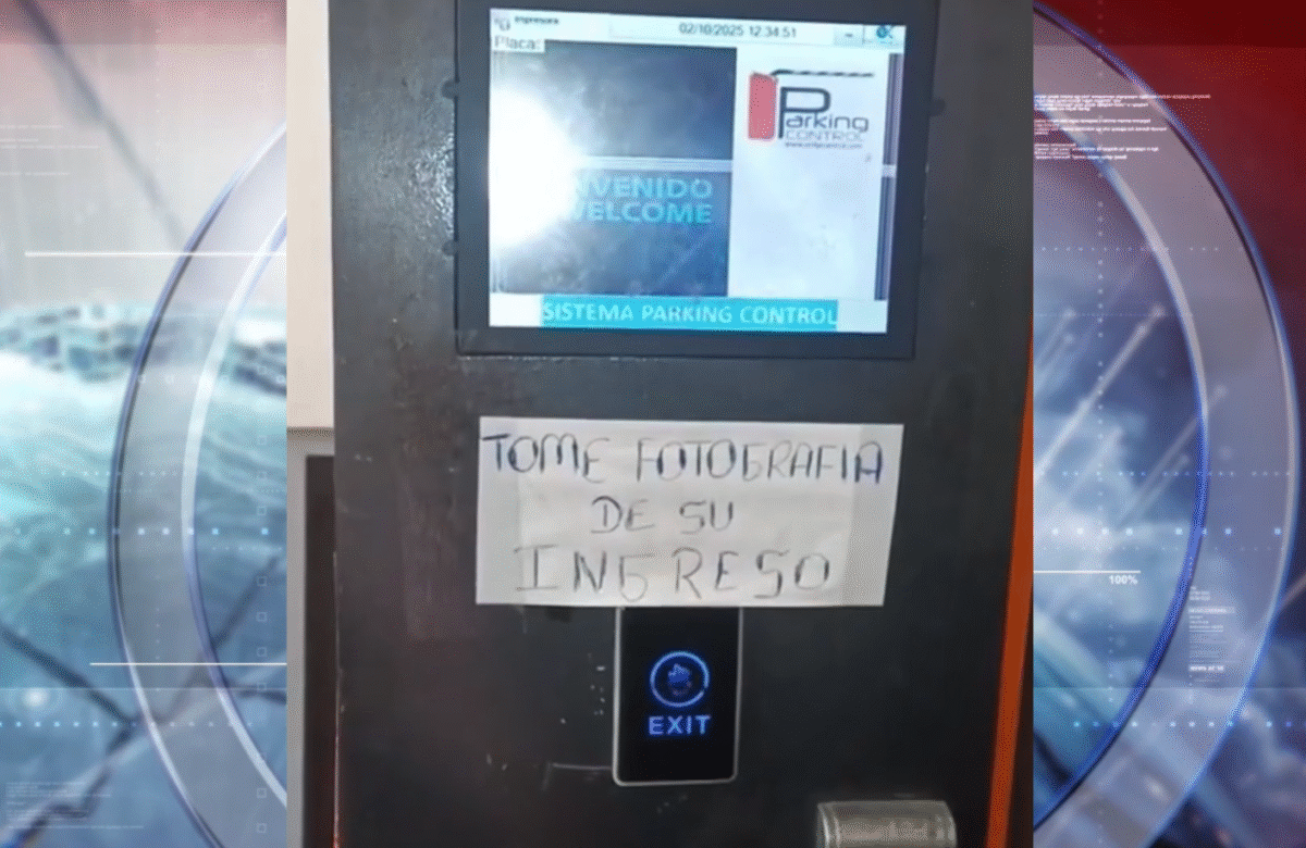 USUARIOS DENUNCIAN FALLOS EN PARQUEADERO DEL MERCADO MUNICIPAL