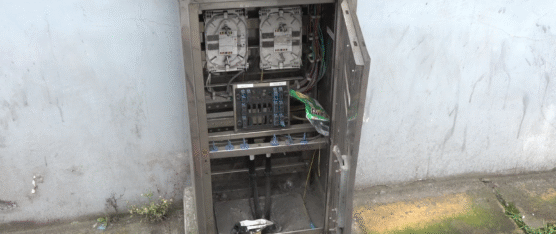 COMERCIANTES DENUNCIAN NUEVO ROBO DE CABLES EN LA AVENIDA QUITO