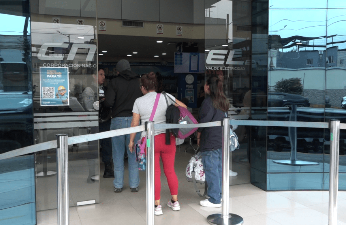 USUARIOS RECLAMAN POR ALTOS VALORES EN PLANILLAS DE LUZ EN SANTO DOMINGO