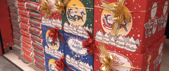 LAS CANASTAS NAVIDEÑAS SIGUEN SIENDO UN REGALO ESPECIAL EN ECUADOR