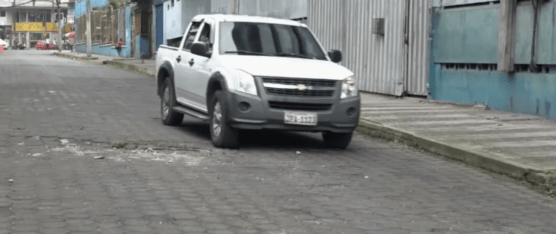 EN EL BARRIO 27 DE MAYO EXIGEN MAYOR OBRAS EN EL LUGAR