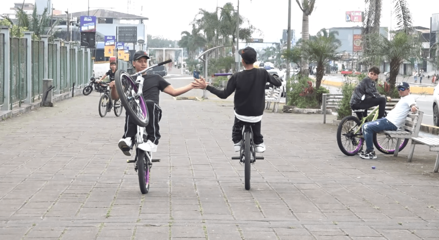 CRECE PARTICIPACIÓN FEMENINA EN CLUB STUNT FAMILY TSÁCHILA