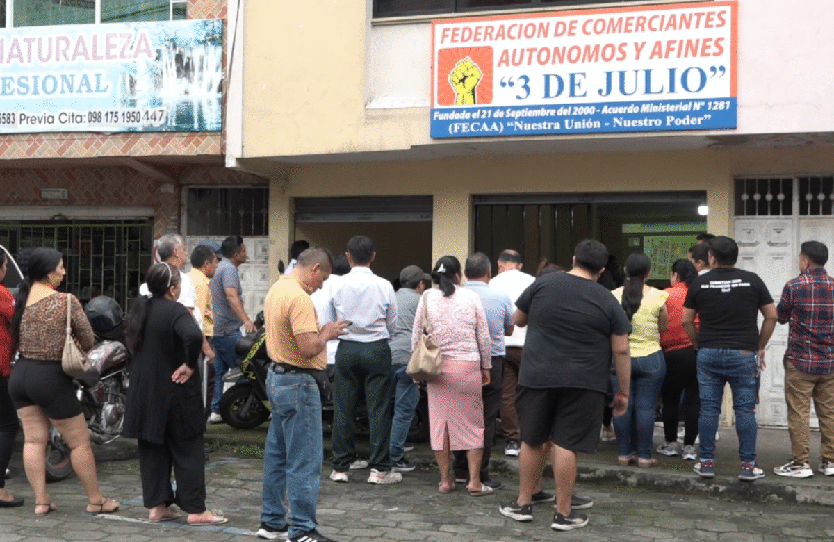 COMERCIANTES RECHAZAN EL REGLAMENTO PARA EL MALL SANTO DOMINGO