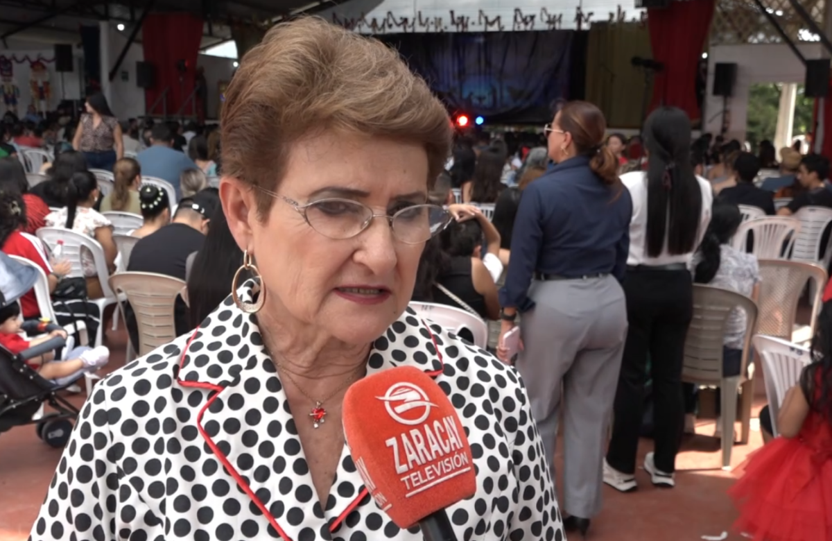 CELEBRARON LA NAVIDAD EN LA U.E. ESPÍRITU SANTO CON LOS ESTUDIANTES Y PADRES