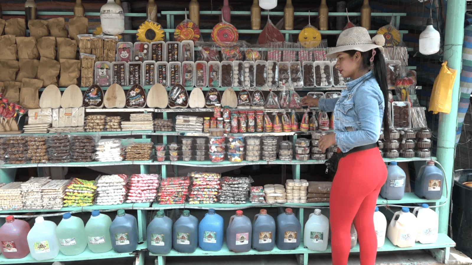 MUNICIPIO ANUNCIA CONTROLES AL COMERCIO INFORMAL EN ALLURIQUÍN