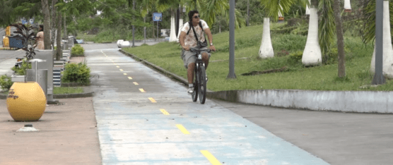 LOS VISITANTES EXIGEN EL MANTENIMIENTO DEL PARQUE JELEN TENKA