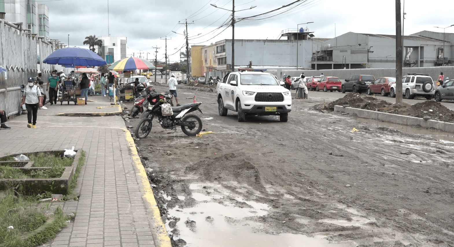 UN CARRIL DE LA AVENIDA LAS DELICIAS FUE CERRADO ESTA SEMANA