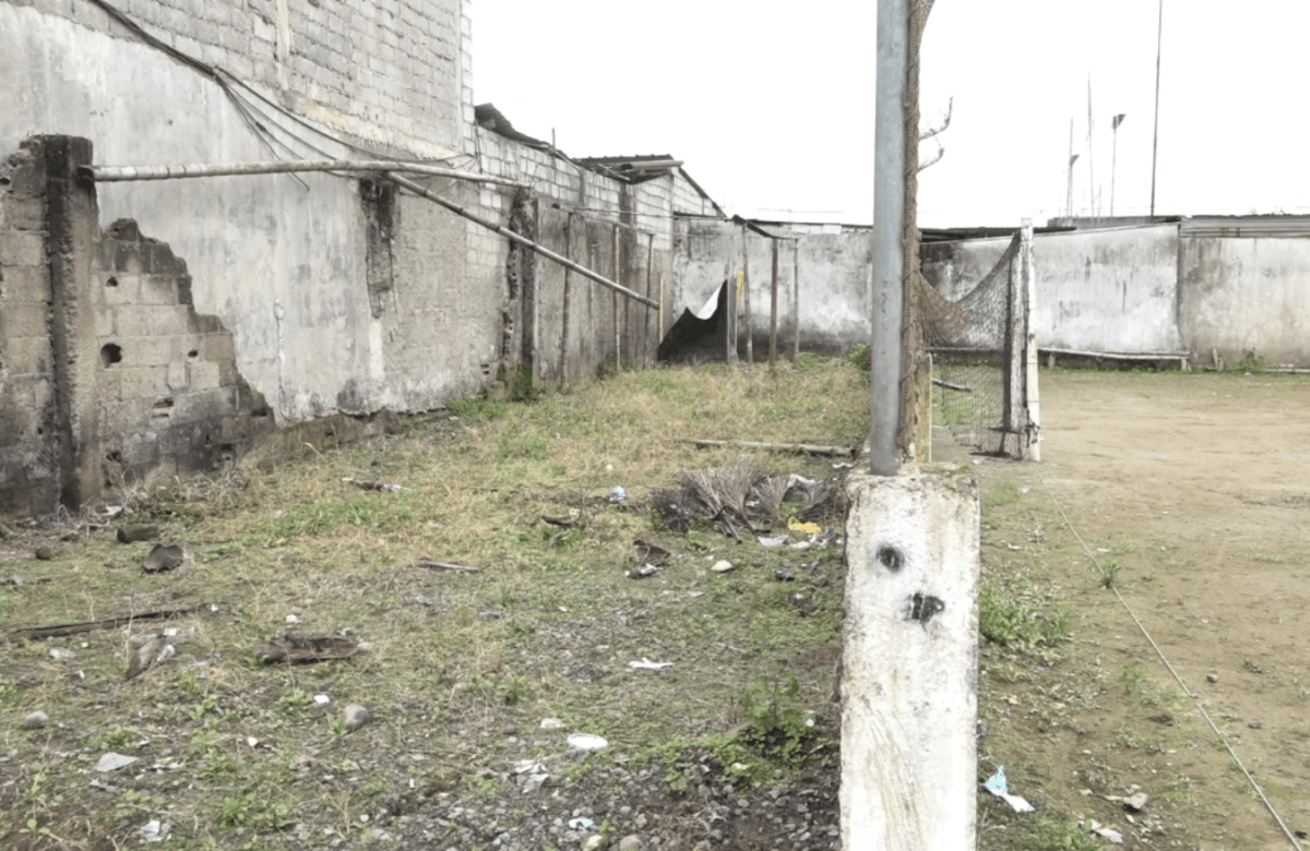 LOS VECINOS PIDEN CONSTRUIR BATERÍAS SANITARIAS EN ESPACIO COMUNITARIO