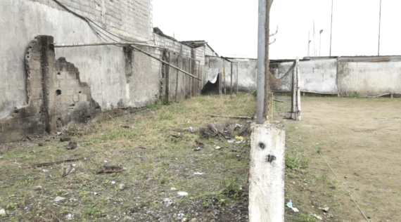 LOS VECINOS PIDEN CONSTRUIR BATERÍAS SANITARIAS EN ESPACIO COMUNITARIO