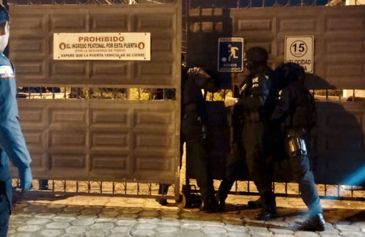 POLICÍA Y FISCALÍA ALLANAN ANT Y DETIENEN A SU DIRECTOR POR INVESTIGACIÓN