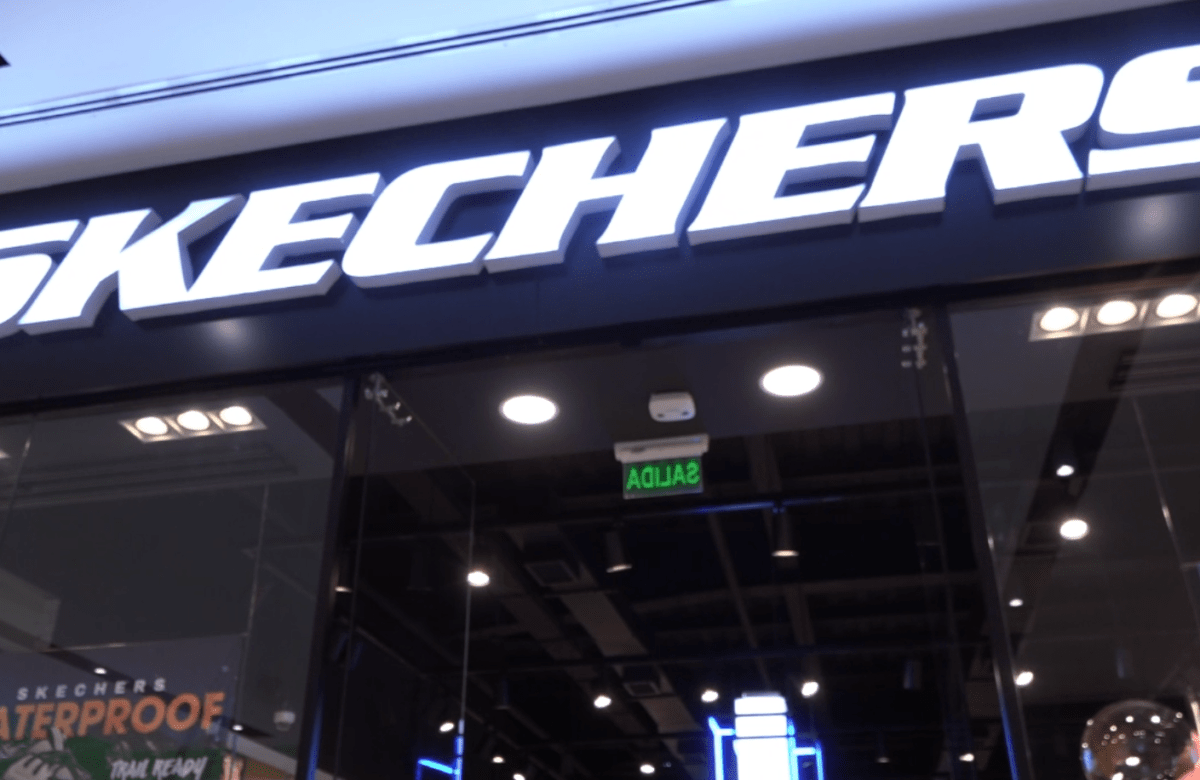 SKECHERS INAUGURÓ SU TIENDA EN EL BOMBOLÍ SHOPPING