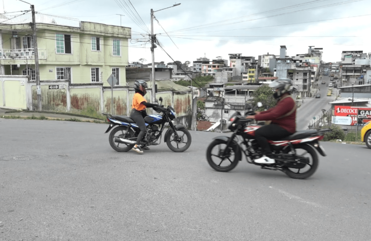 VARIOS PUNTOS DEL CANTÓN NO CUENTAN CON SEMÁFOROS O MUROS