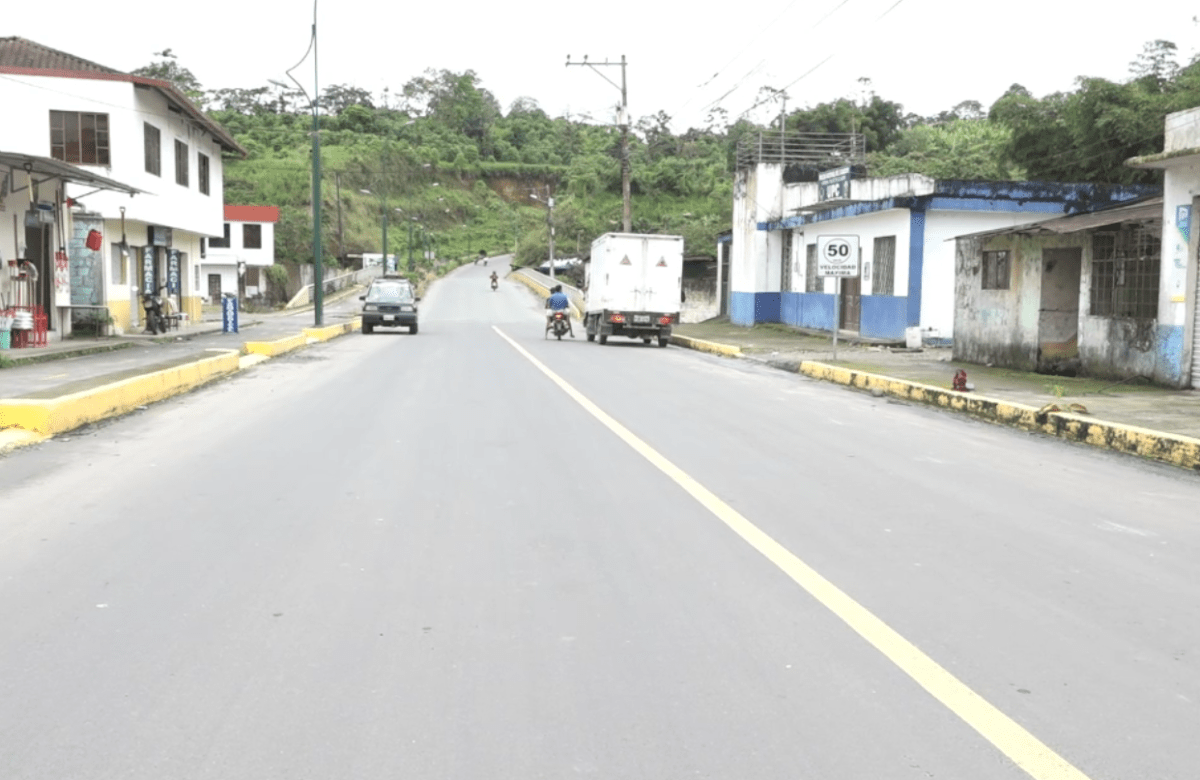HABITANTES DE JULIO MORENO PIDEN REINSTALAR MUROS ROMPEVELOCIDAD