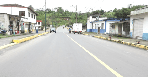 HABITANTES DE JULIO MORENO PIDEN REINSTALAR MUROS ROMPEVELOCIDAD