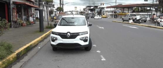 CONDUCTORES PIDEN ZONA AZUL EN AVENIDA CHONE TRAS MULTAS DE TRÁNSITO