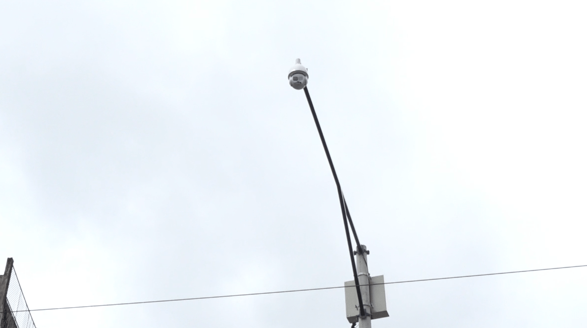 CÁMARAS DE SEGURIDAD OPERATIVAS Y LISTAS PARA SANCIONAR EN ZONAS AZULES