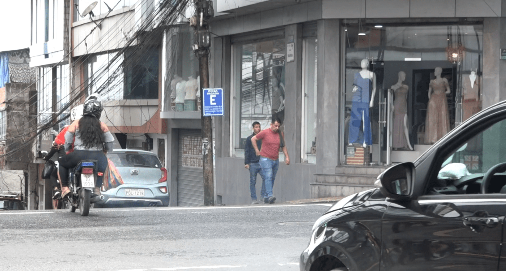 LA EPMT-SD SUSPENDIÓ EL PROYECTO DE SANCIONAR CON CÁMARAS EN ZONAS AZULES