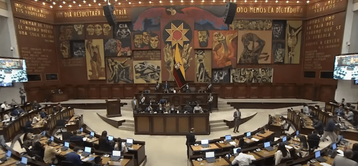 LA CORTE CONSTITUCIONAL DA VÍA LIBRE PARA QUITAR CAPACIDADES AL CPCCS