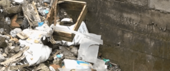 LA BASURA SE HA CONVERTIDO EN UN PROBLEMA EN EL BARRIO CENTRAL
