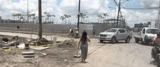 EN EL HOSPITAL TIENEN PROBLEMAS PARA INGRESAR POR LOS TRABAJOS EN LA AV. LAS DELICIAS