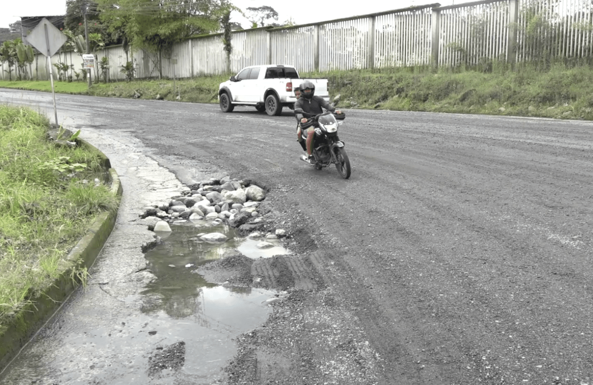 EN UN CAMINO DE TERCER ORDEN SE HA CONVERTIDO LA VÍA LAS MERCEDES