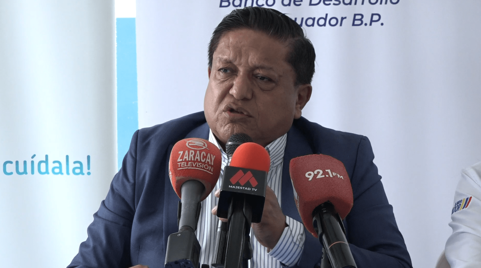 AUTORIDADES DEL BDE RECORRIERON LA PLANTA DE TRATAMIENTO DE AGUA POTABLE DE STO. DGO.