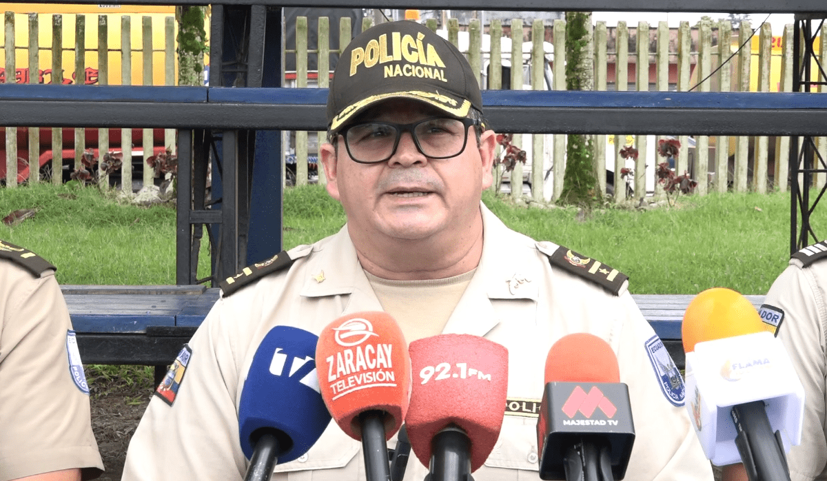 21 PERSONAS DETENIDAS EN SANTO DOMINGO DURANTE OPERATIVOS POR TOQUE DE QUEDA