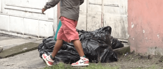 PROBLEMAS CON LA RECOLECCIÓN DE BASURA CONTINÚAN EN TERCER DÍA DE TOQUE DE QUEDA