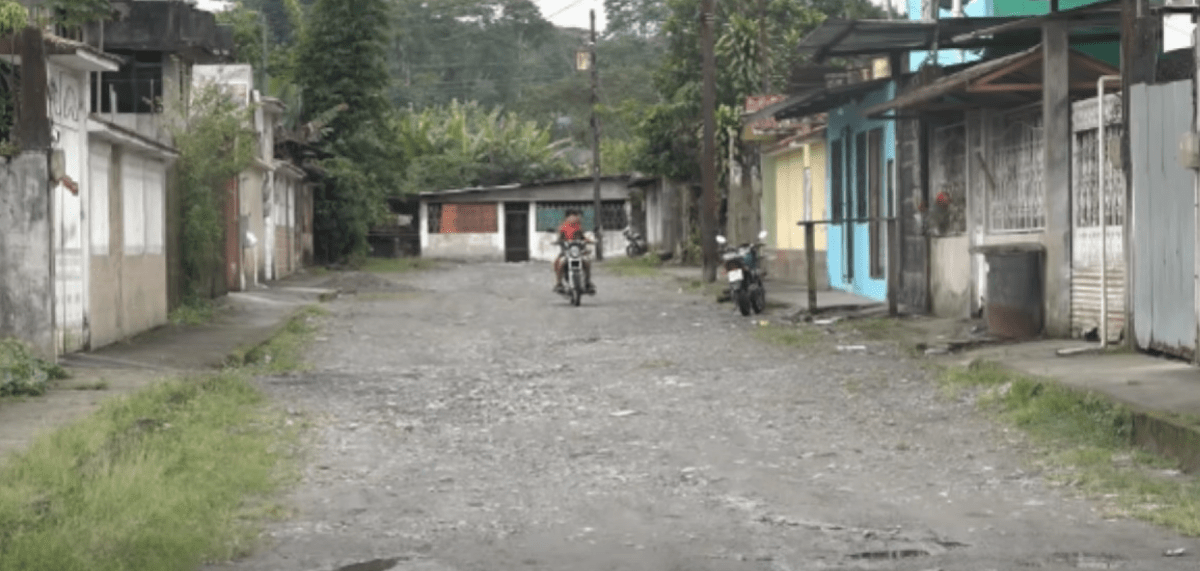 EN LA MAYA MONCAYO ESPERAN EL ARREGLO DE LAS CALLES