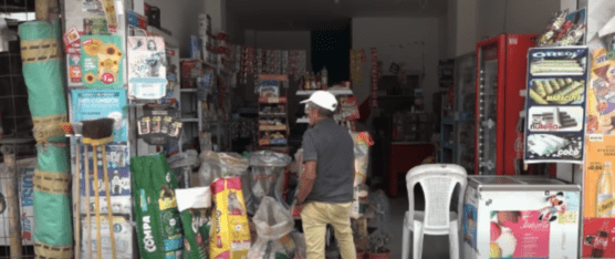 LOS PROPIETARIOS DE TIENDAS APOYAN LA PROPUESTA DE ORDENANZA