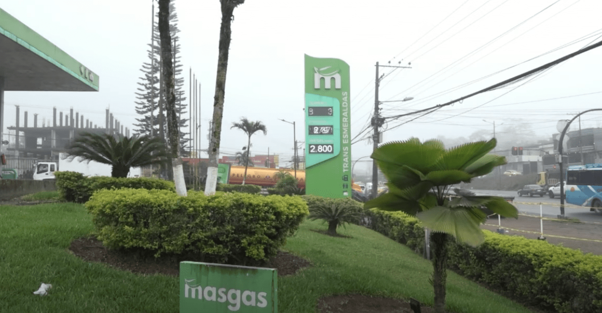 LOS ECUATORIANOS REACCIONAN AL INCREMENTO DEL PRECIO DE LOS COMBUSTIBLES