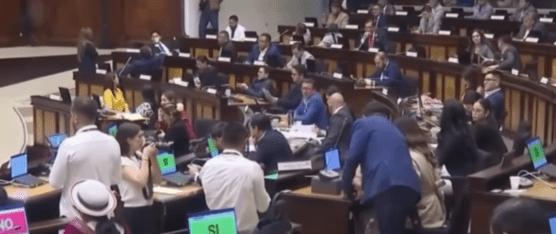 EN LA ASAMBLEA SE APROBÓ INFORME PARA REFORMAR LA LEY DE TRÁNSITO