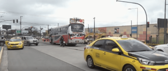 CIERRE PARCIAL DE LA AV. QUITO CAUSÓ TRÁFICO EN ESTE ACCESO
