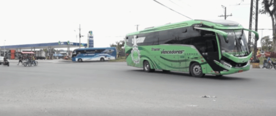 PEATONES PIDEN SEGURIDAD EN EL BYPASS QUININDÉ – CHONE