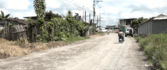LOS BACHES Y EL POLVO SON UN PROBLEMA EN LA CALLE MARÍA ESTELA BORJA
