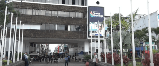 ORGANIZACIONES Y COLECTIVOS SOCIALES REALIZARON UN PLANTÓN