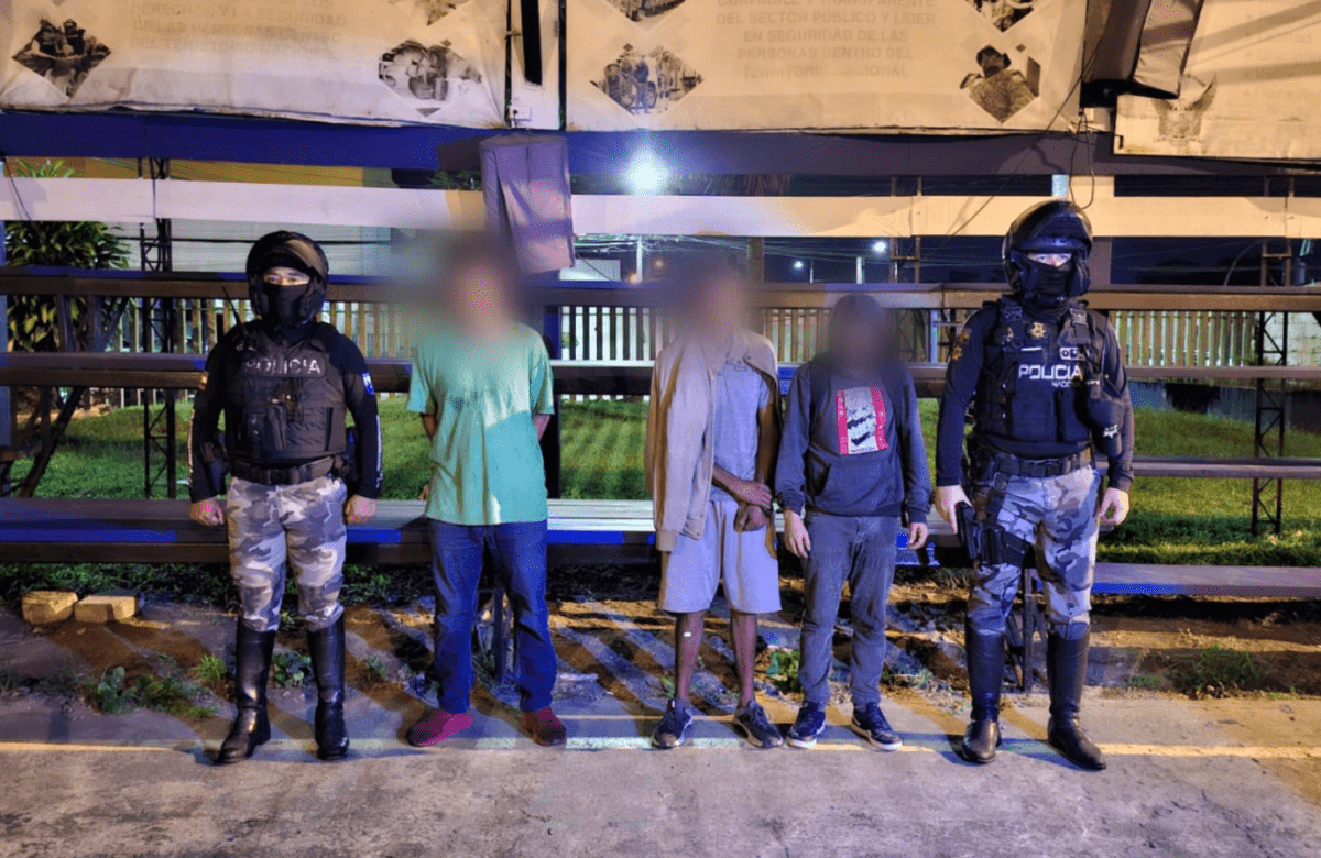 POLICÍA EJECUTA ALLANAMIENTOS Y REPORTA RESULTADOS CLAVE EN SANTO DOMINGO Y LA CONCORDIA