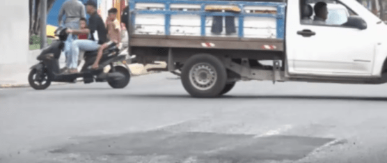 LA AV. ESMERALDAS ES INTERVENIDA POR TRAMOS