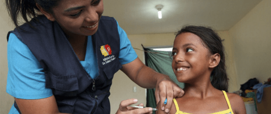 ECUADOR REFUERZA VIGILANCIA POR SARAMPIÓN Y EXHORTA A LA VACUNACIÓN ANTE CASOS EN PERÚ