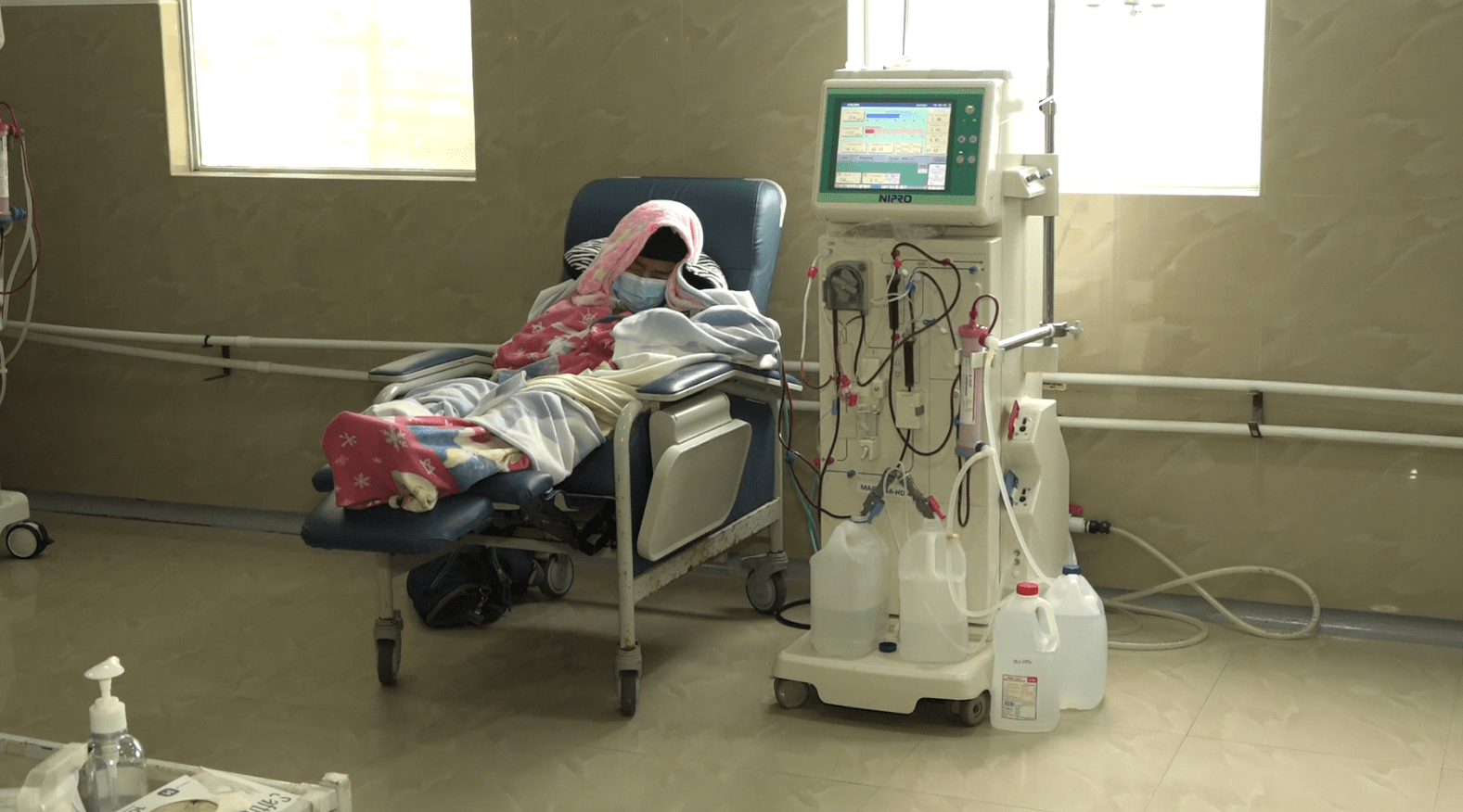 PACIENTES RENALES RETOMAN DIÁLISIS TRAS DESEMBOLSO DEL MINISTERIO DE SALUD