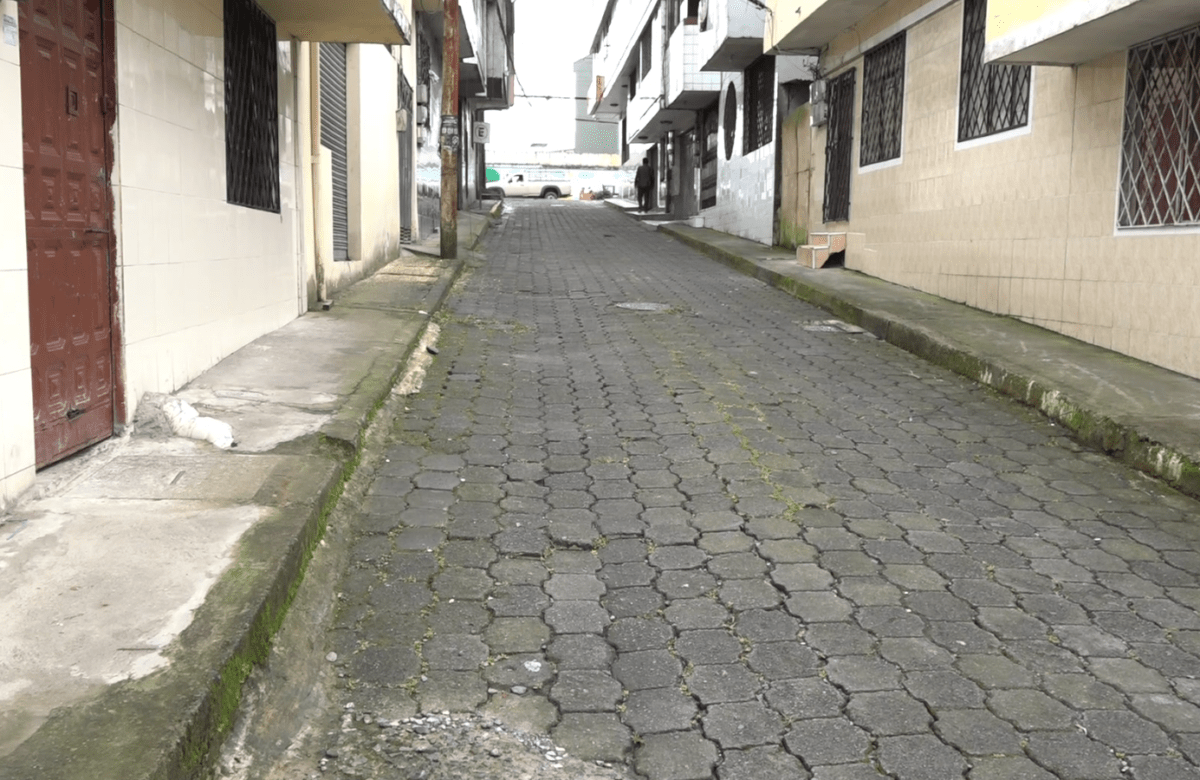 COMERCIO SE DA CON APARENTE TRANQUILIDAD EN LA COOP. GRANDA CENTENO