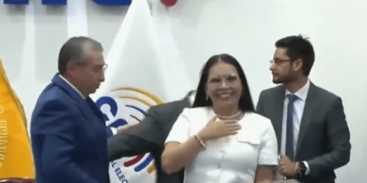JOSÉ CABRERA FUE DESIGNADO COMO PRESIDENTE DEL CNE