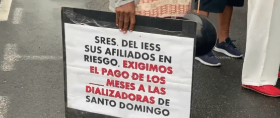 PACIENTES RENALES REALIZARON UNA MANIFESTACIÓN PACÍFICA