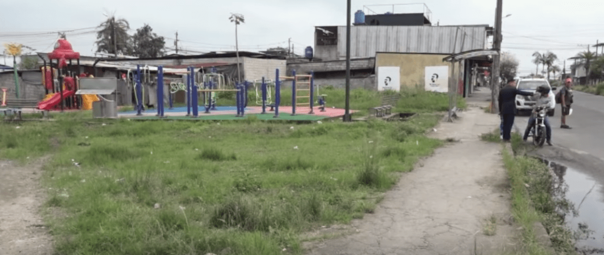 LOS VISITANTES DEL PARQUE INFANTIL PIDEN SU ARREGLO